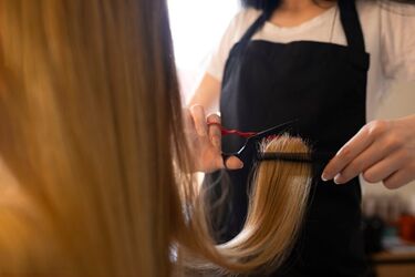 По лунному календарю: какие дни в мае 2024 года не подходят для стрижки и изменения образа