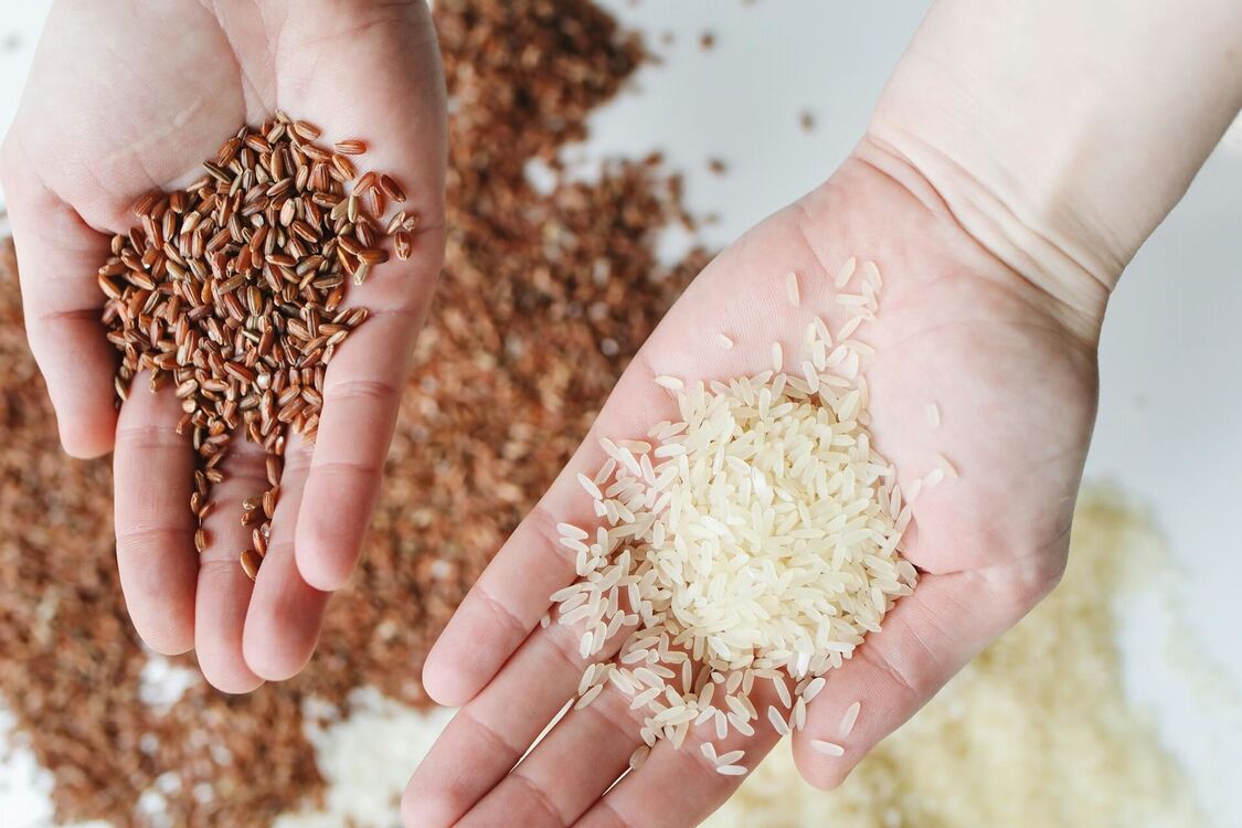 Коричневый или белый: какой рис более полезный