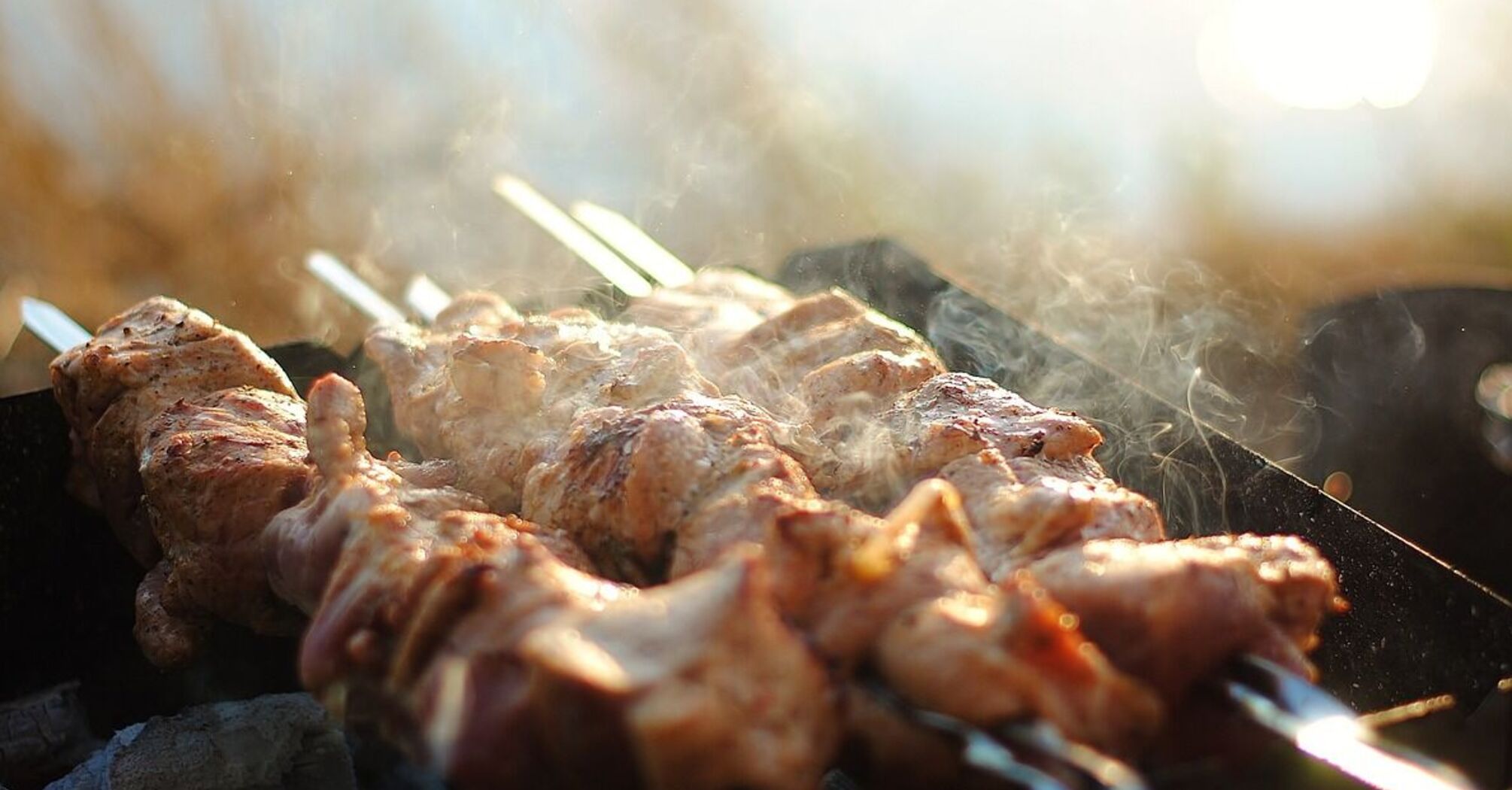 Секреты идеального шашлыка: каких частей мяса стоит избегать, чтобы не испортить пикник