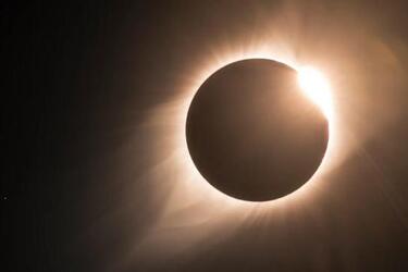 Як сонячне затемнення впливає на людину