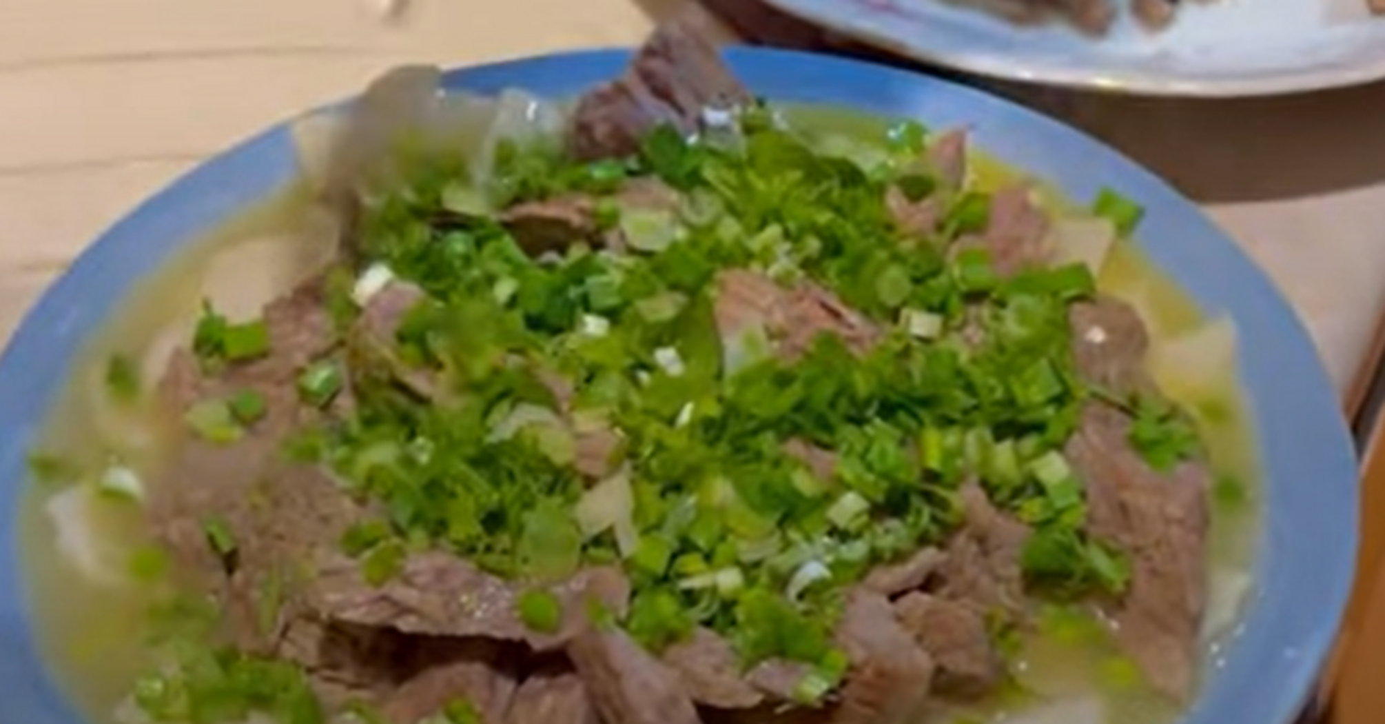 Бешбармак – традиційна східна страва з м'ясом