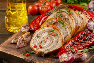 Рецепт праздничного мясного рулета