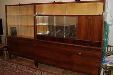 Як у СРСР копіювали IKEA, але виходили страшні радянські меблі