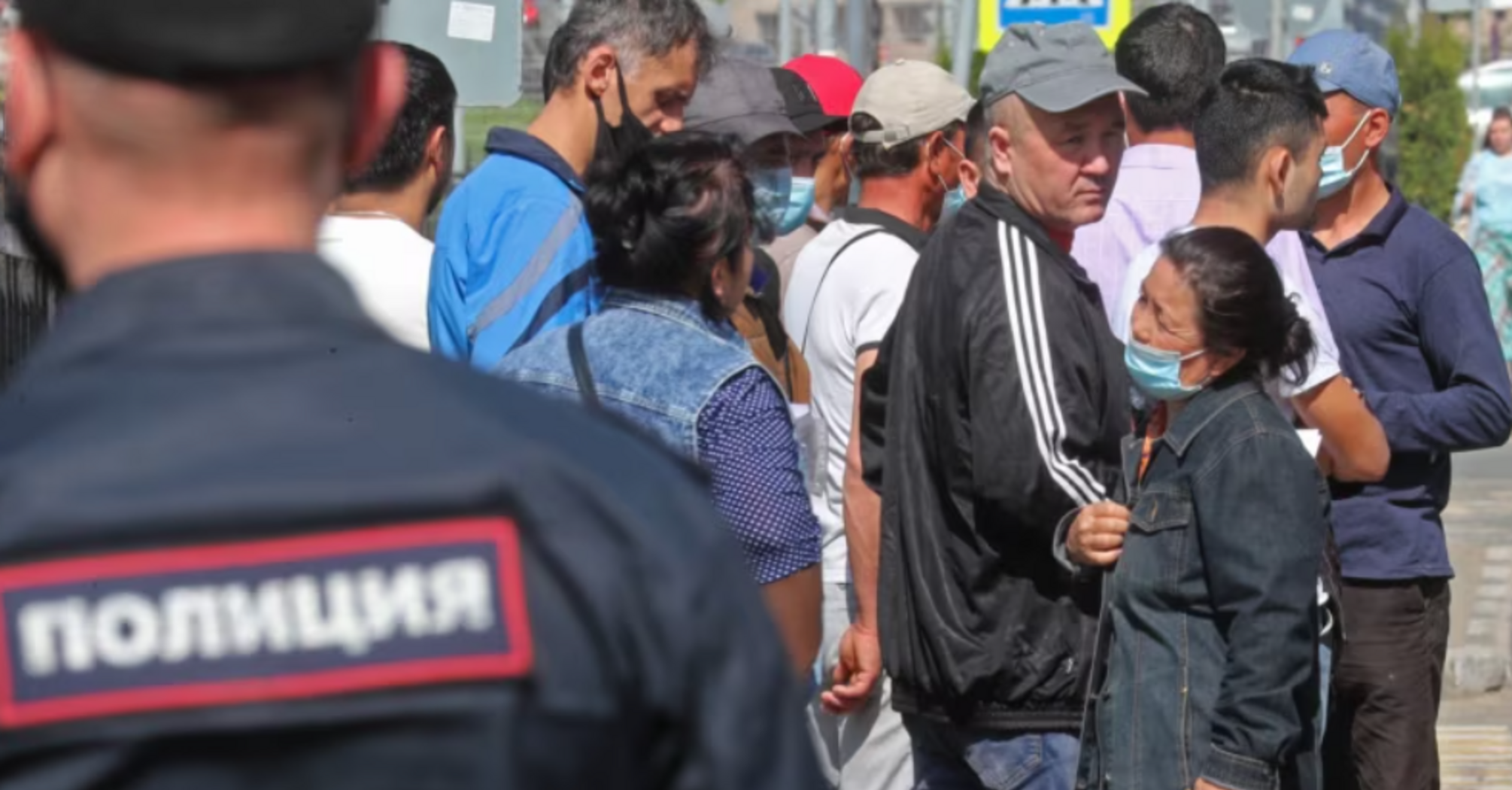 Антиіммігрантські настрої в Росії розкрили глибинні проблеми суспільства