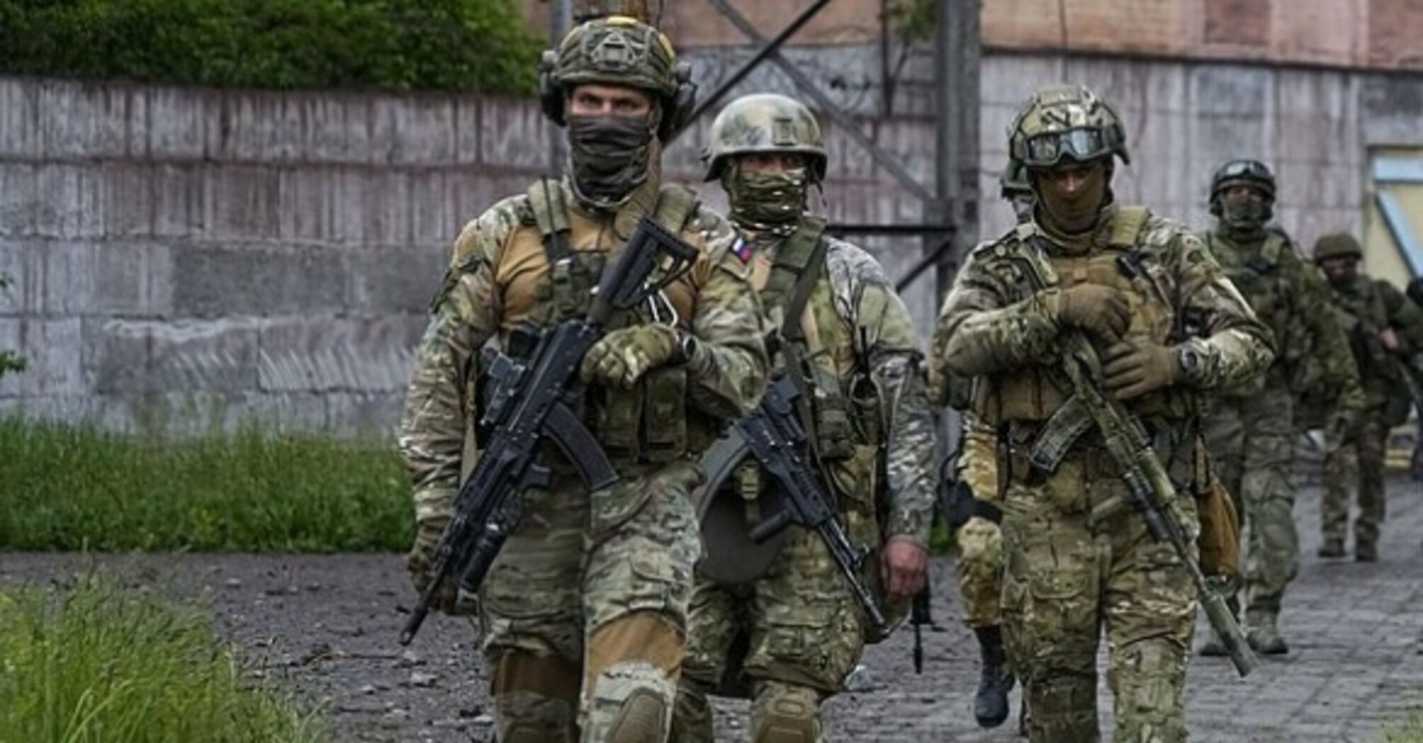 Атака на Харьковщине как часть лихорадки поиска РФ чудо-оружия