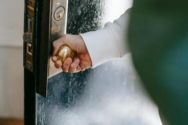 What color front door portends problems and poverty: four forbidden shades