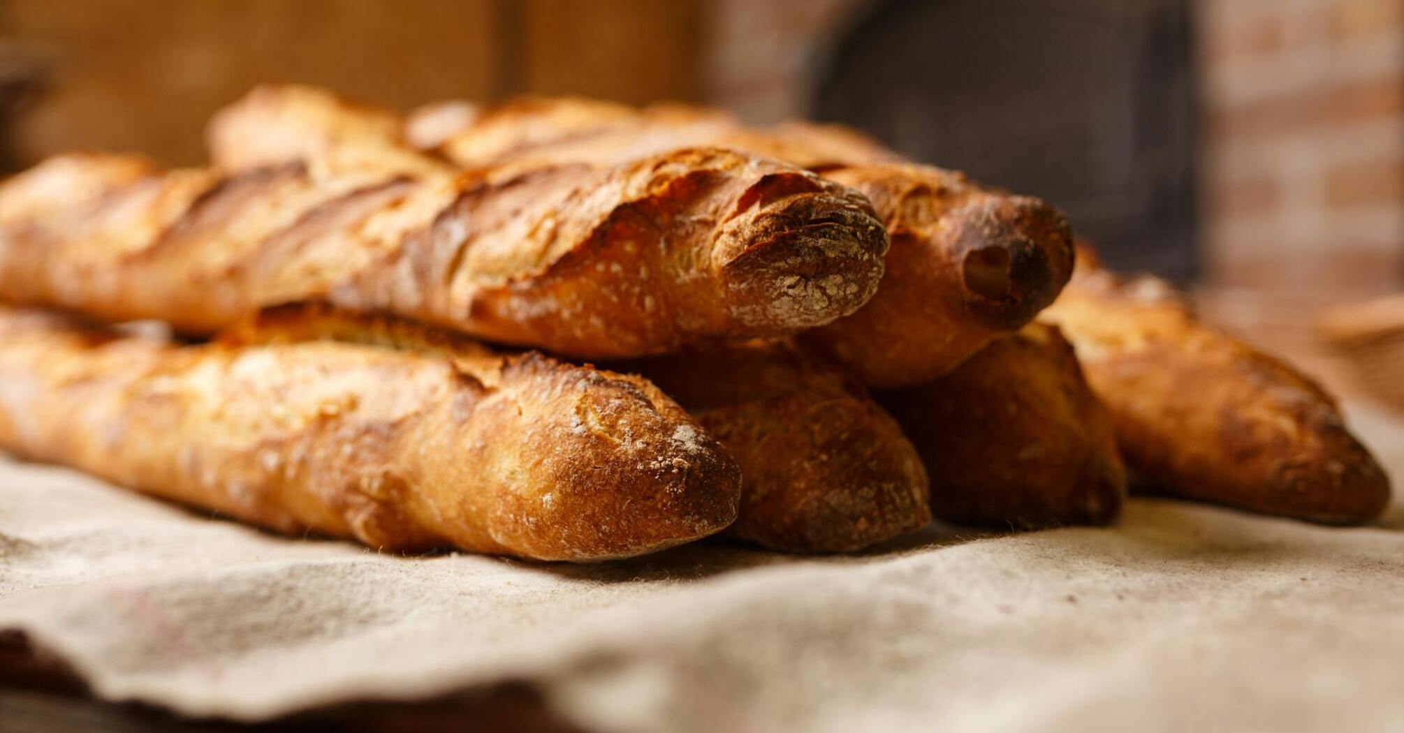 Черствий хліб знову стане свіжим, як у день випічки: секретні прийоми кухарів