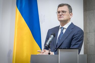 Заява Кулеби щодо умов перемовин з РФ збиває планку, з якої виступає Путін та Лавров