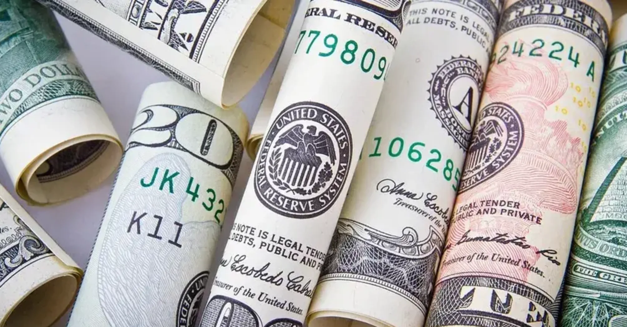 Перевірте свої долари: які купюри не приймуть в обмінниках та банках