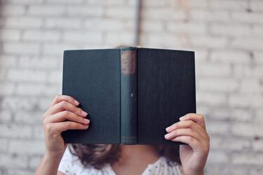 Антикварные книги могут быть ядовитыми: на что обратить внимание