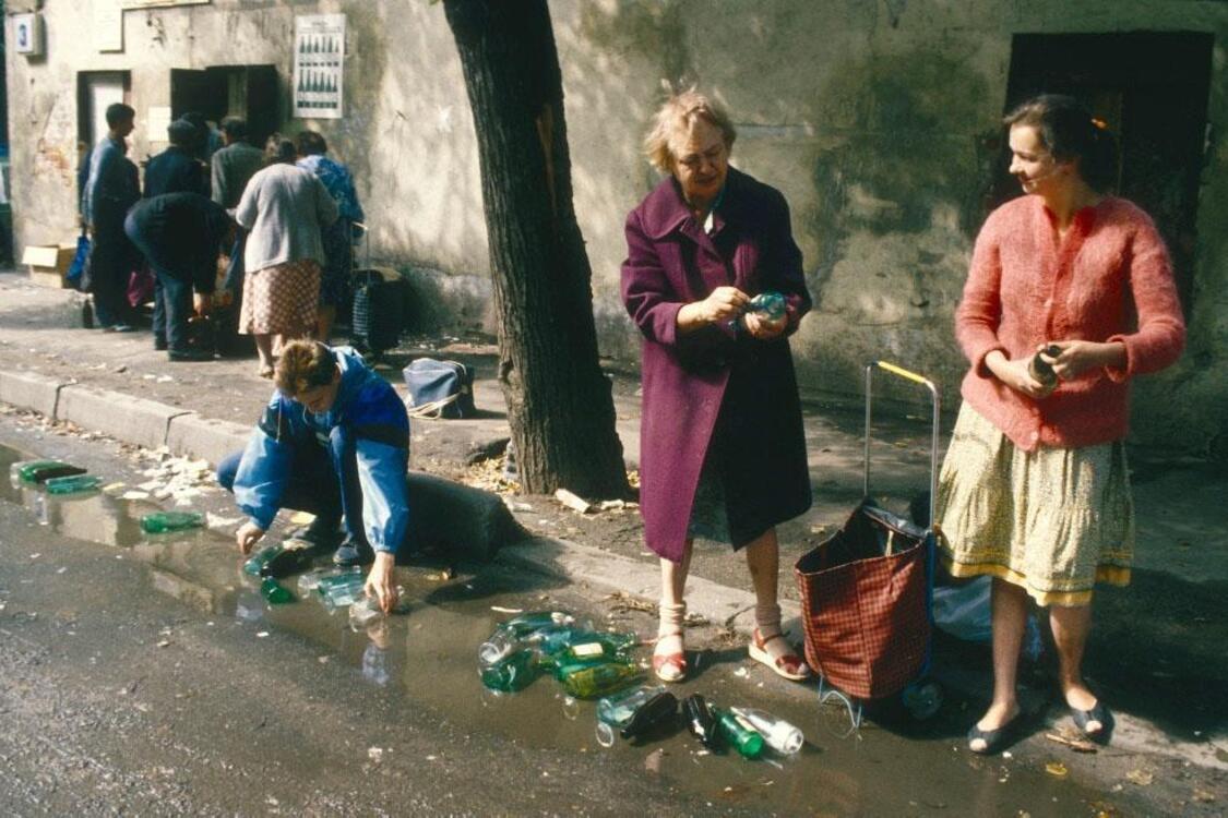 Бизнес по-советски: зачем собирали и сдавали бутылки
