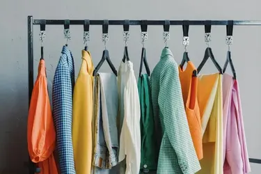 Винтаж возвращается в моду: какие вещи 80-х стоит добавить в свой гардероб в 2024 году