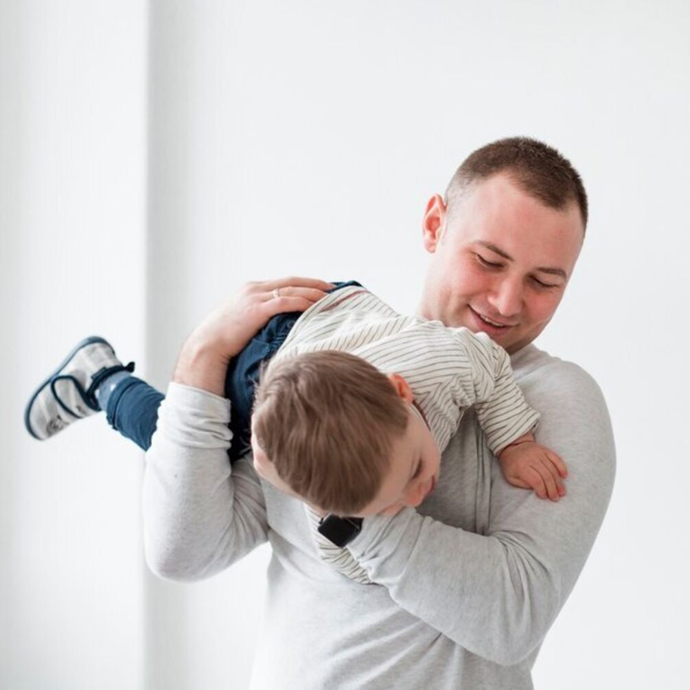 День отца 2024: как красиво поздравить папу с праздником