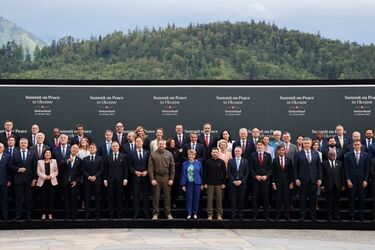 Кремль хотел перехватить повестку, но повестка перехватила его