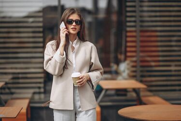 Выглядит стильно и дорого: стилисты назвали идеальные сочетания в одежде (фото)