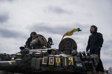 Запад отчаянно пытается избежать Третьей мировой