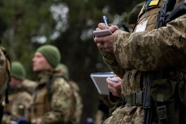 Чи підпадають під призов чоловіки до 25 років: нардеп дав роз'яснення