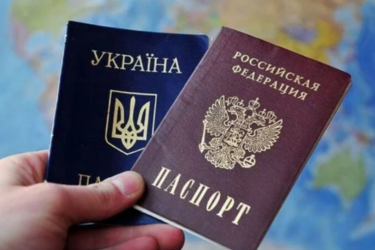 Жители ОРДЛО требуют от России их содержать