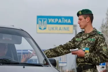 Чи можна відмовитись від повістки: що радять юристи