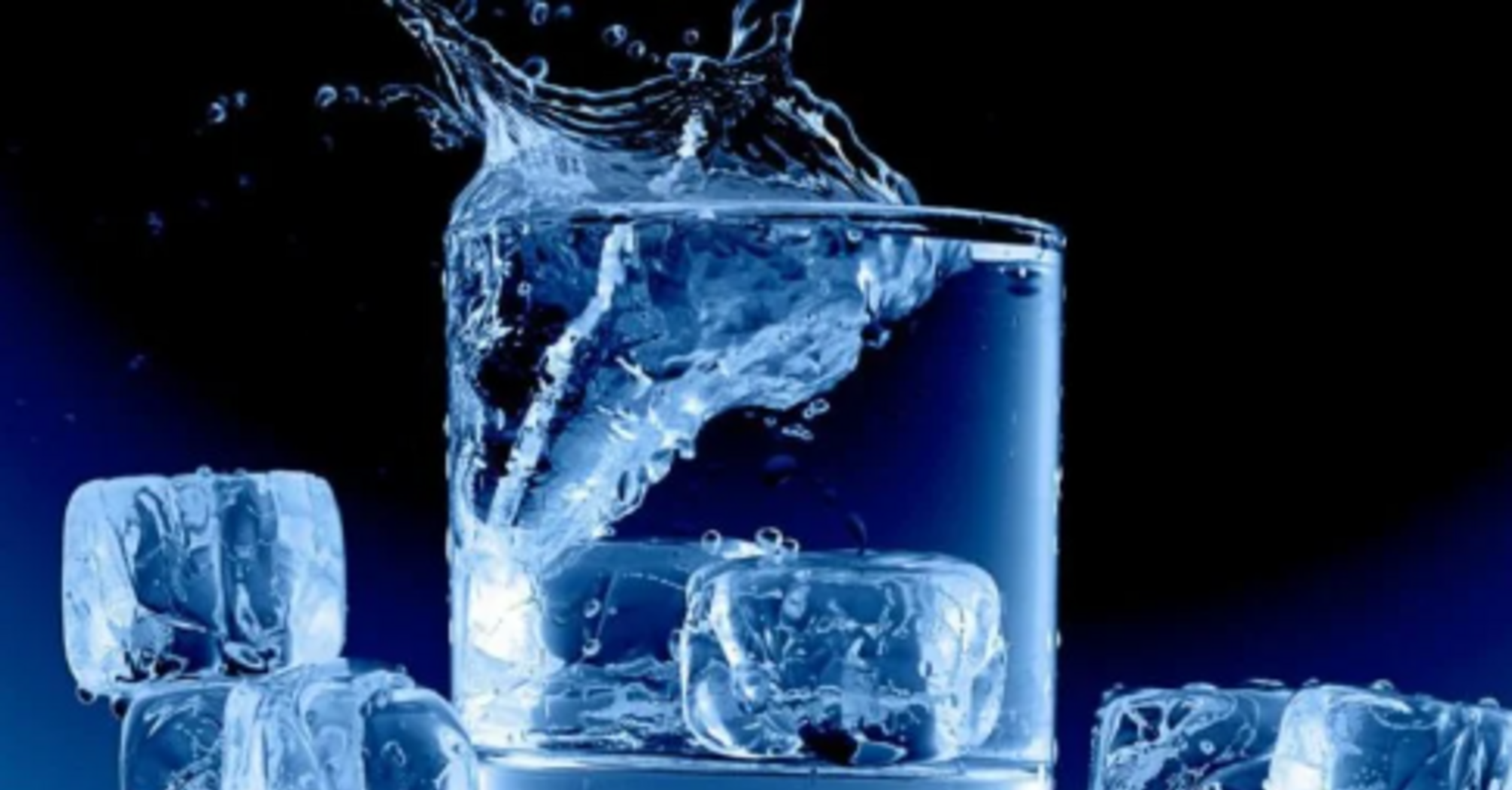 Які наслідки має вживання в спеку води з льодом