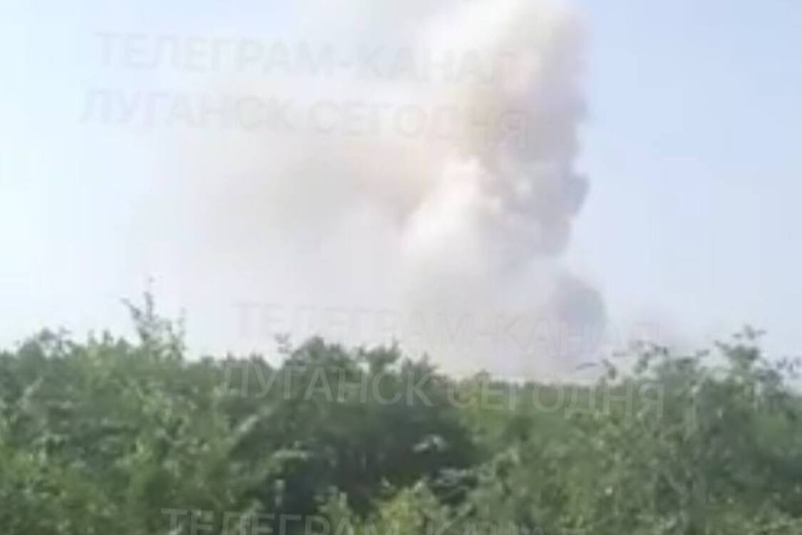 Серия взрывов прозвучала в оккупированном Луганске: есть прилет по вертолетной площадке возле авиационного училища (фото, видео)