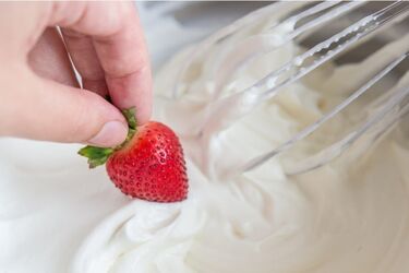 Як збити вершки до правильної консистенцї