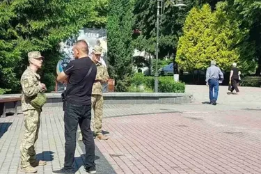 ТЦК будуть по-новому перевіряти чоловіків на вулицях: що варто знати