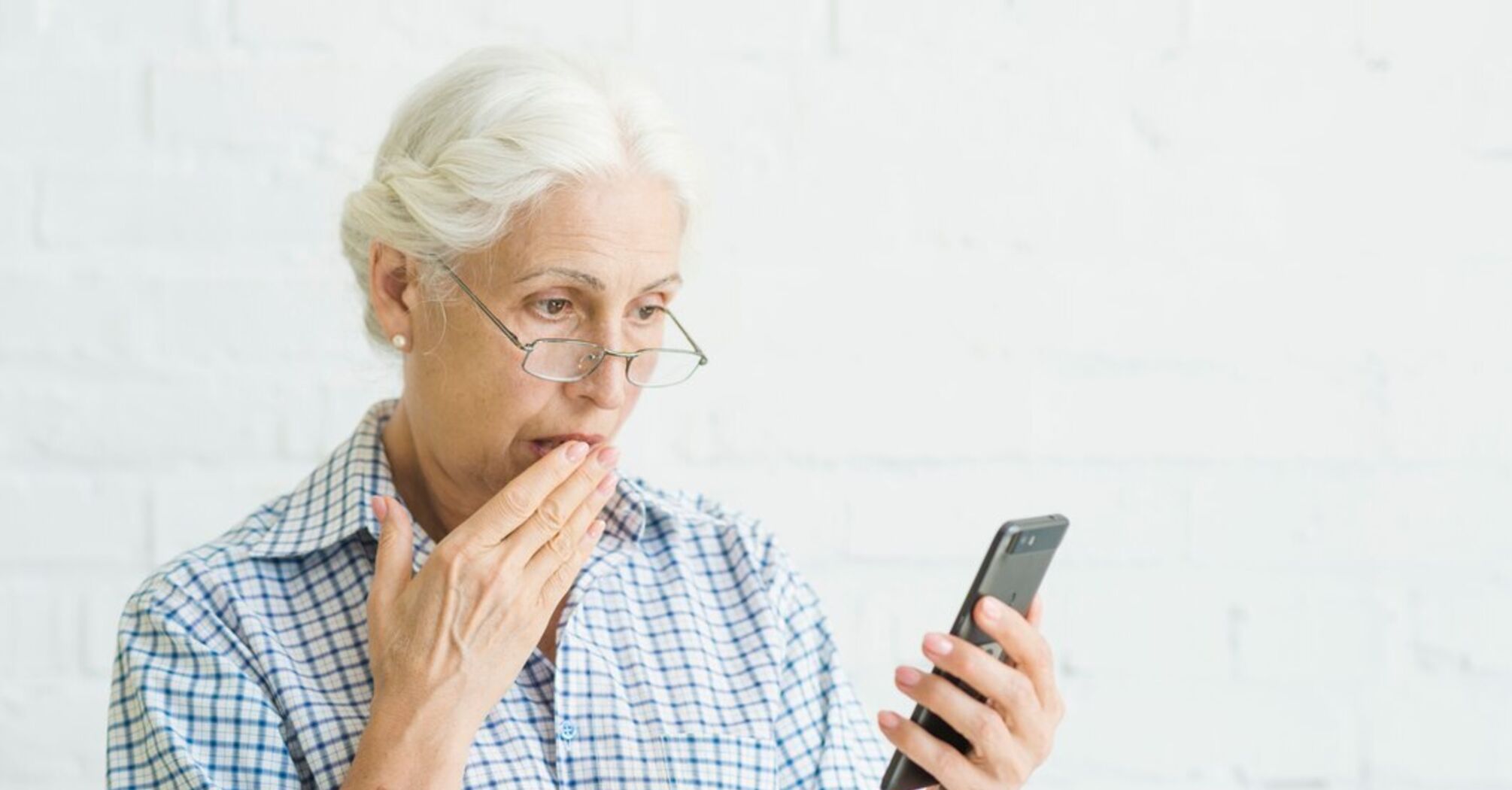 Скидки на связь: могут ли пенсионеры в Украине сэкономить на мобильных тарифах