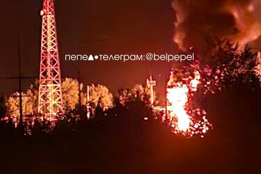 Russia attacked by drones: substations caught fire in two regions (video)