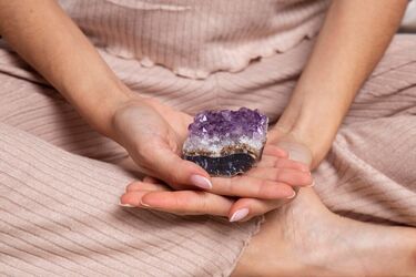 Как драгоценные камни влияют на знаки зодиака: найдите свой талисман
