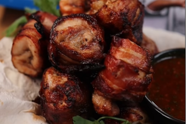 Сочный куриный шашлык с беконом