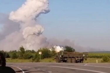 Взрывы в Воронежской области: дроны СБУ уничтожили склад, где оккупанты хранили ракеты, боеприпасы к танкам и артиллерии (видео)