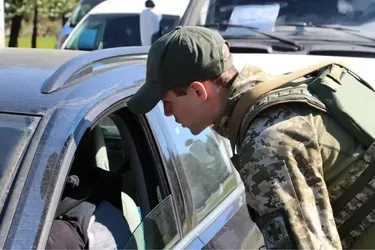 Правила виїзду за кордон з відстрочкою від мобілізації: що потрібно знати