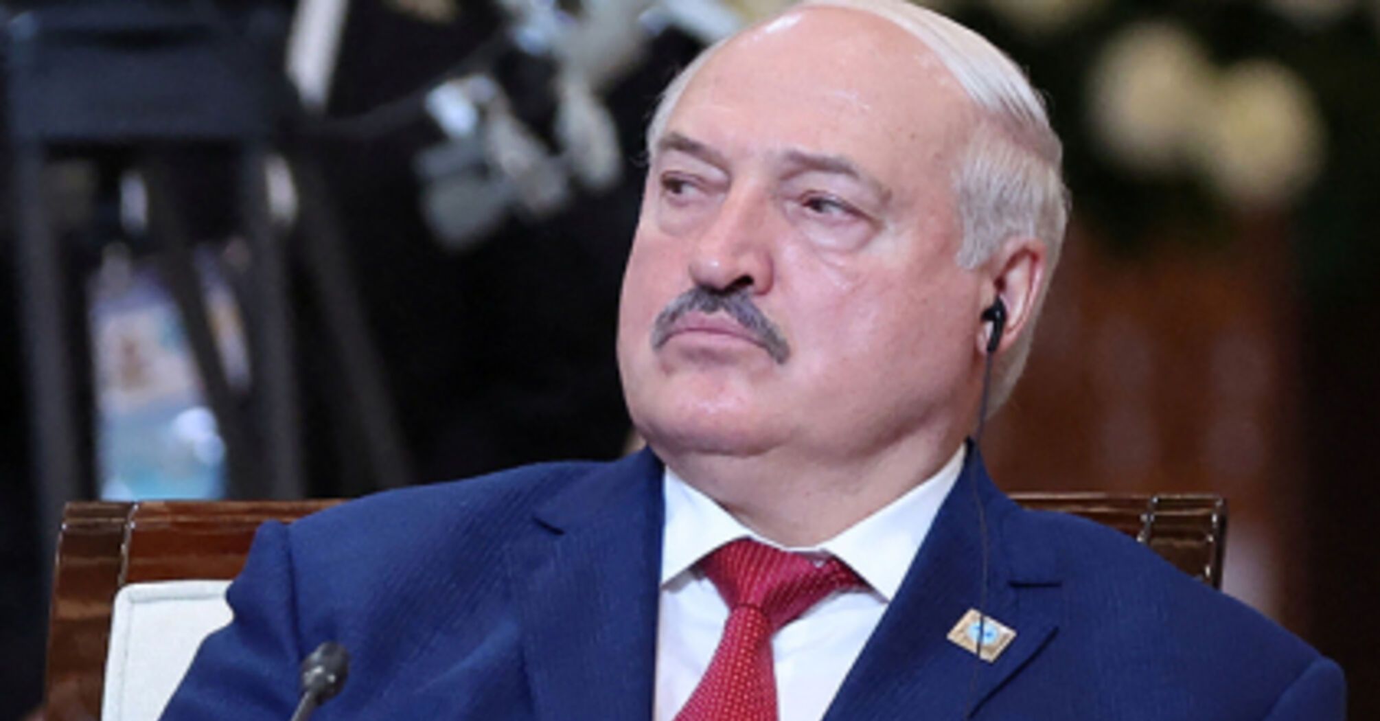 Навіщо Лукашенко відправив війська на кордон з Україною