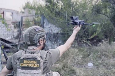 Дрон з гучномовцем переконав російського окупанта добровільно здатися в полон (відео)