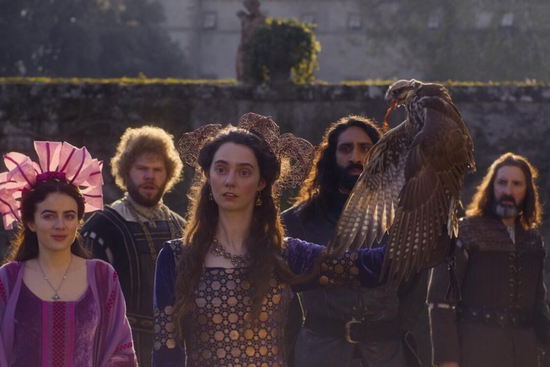 Watch it with your friends: 2 exciting series from Netflix