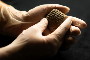 Расшифрован древнейший список товаров: что покупали 3500 лет назад (фото)