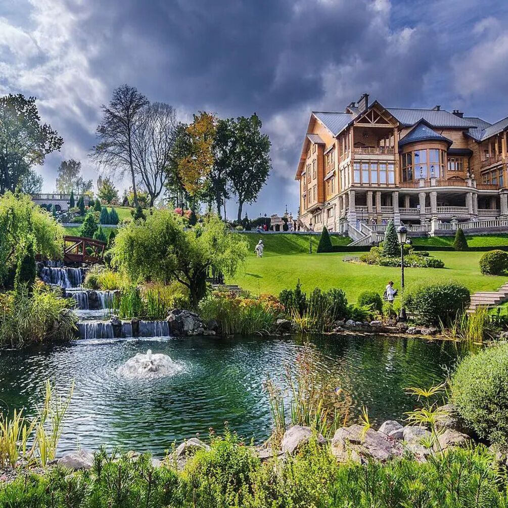 Вихідні під Києвом можуть бути вражаючими та цікавими. Тренди цього літа