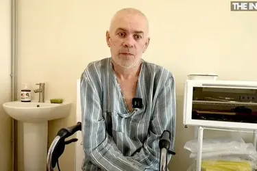 Поспорил на бутылку коньяка: россиянин подписал контракт с ВС РФ, потерял руки и попал в плен к ВСУ (видео)