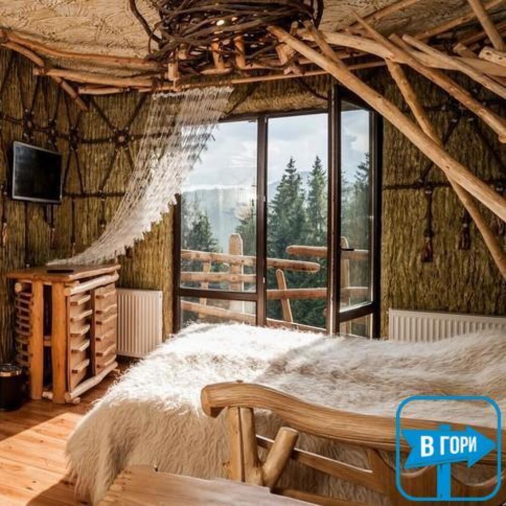 Ще 8 унікальних готелів в Україні, які варто відвідати холодними осінніми вихідними