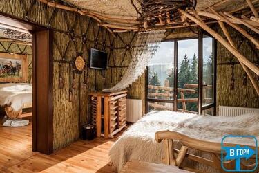 Унікальні готелі України