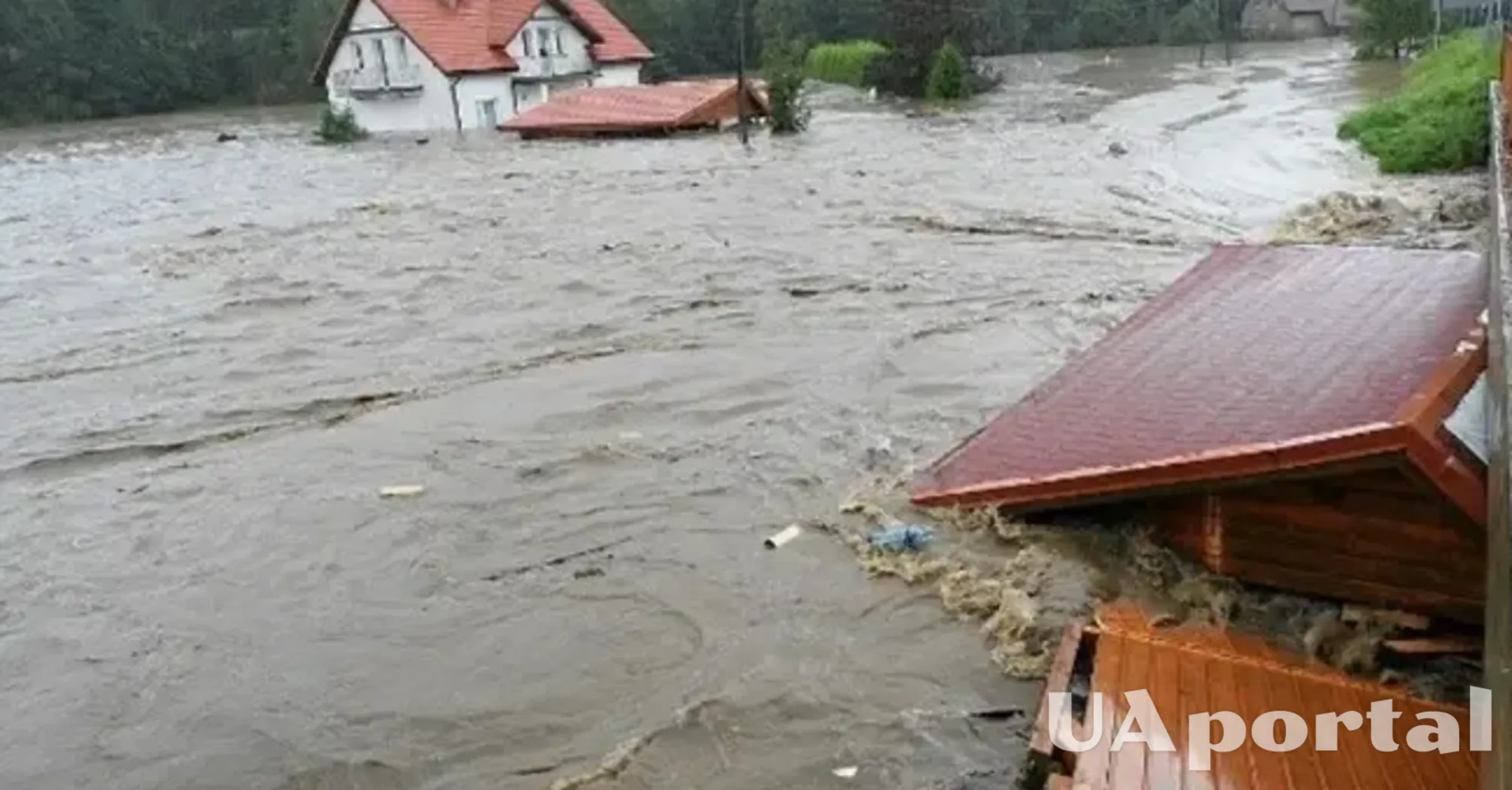 Прорвало нову дамбу: уряд Польщі оголосив режим НС через повінь 