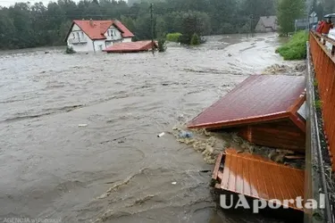 Прорвало нову дамбу: уряд Польщі оголосив режим НС через повінь