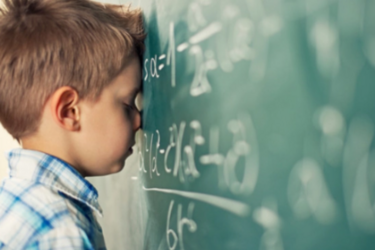 Я допомогти дитині побороти шкільні страхи