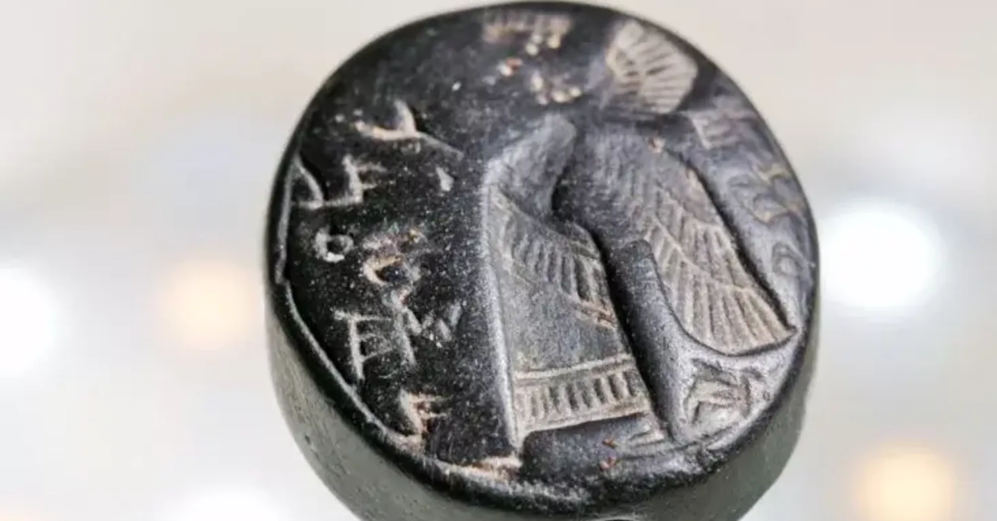 A 'genie seal' was found in Jerusalem: an extremely rare and unusual artifact (photo)