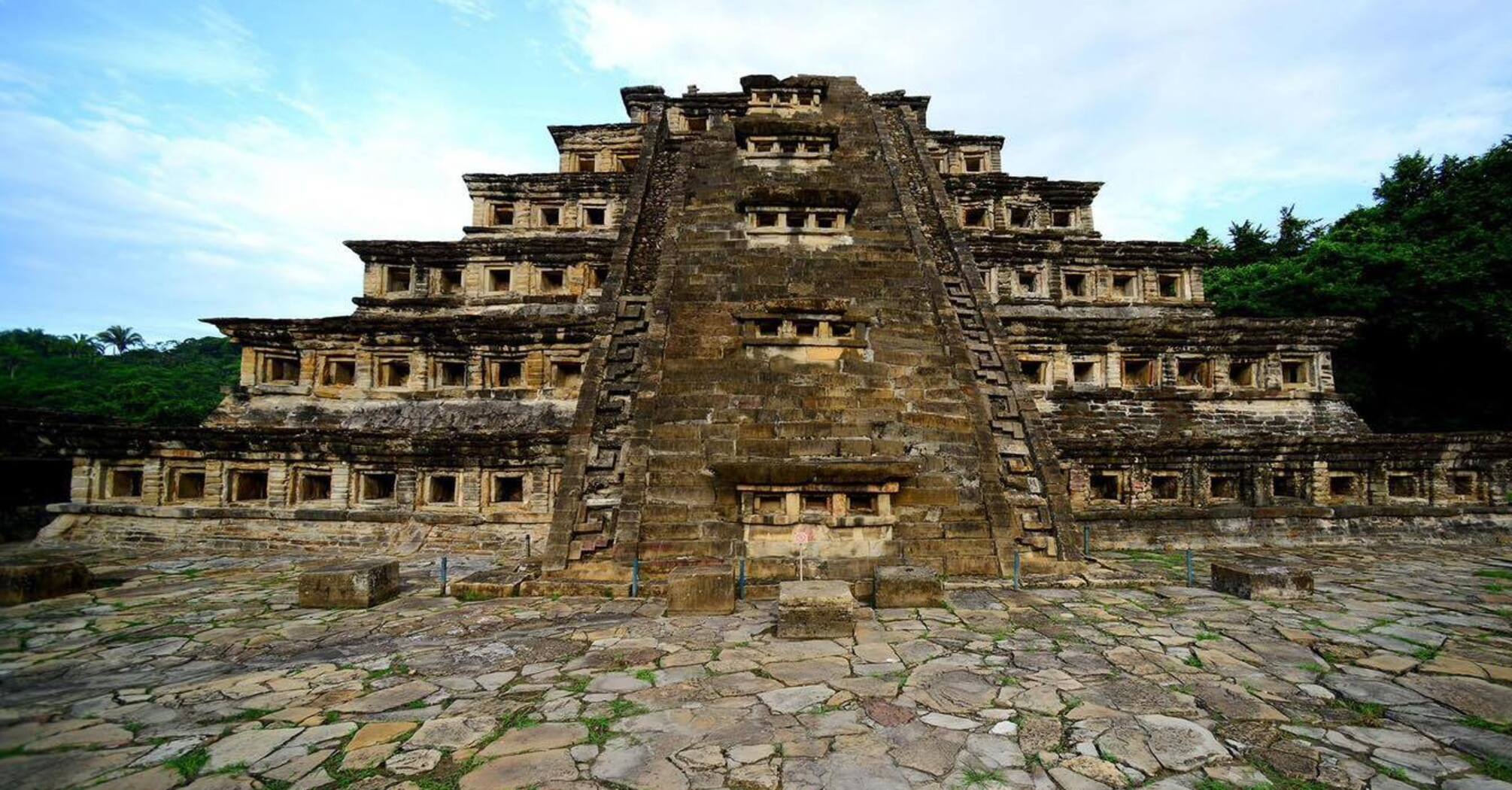 'Stinky' temple of the Mayan god of death found in Mexico (photo)