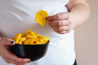 Найпоширеніші ультраоброблені продукти, які краще уникати