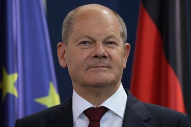 Не бачить критичної необхідності: Spiegel назвав причину блокування пакету німецької допомоги Шольцем