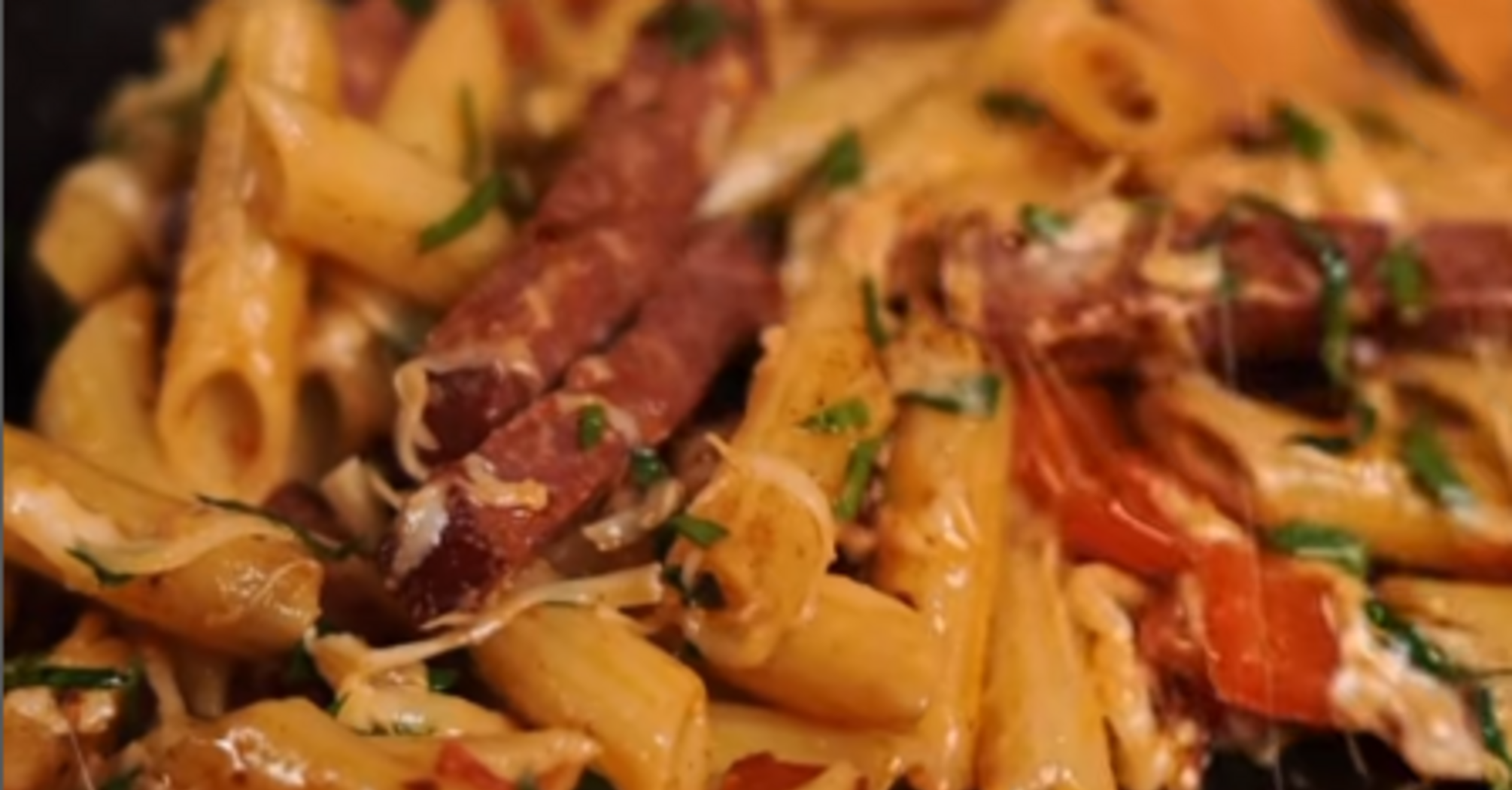 Pasta with sausage: a delicious and hearty dinner dish