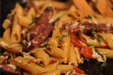 Паста с колбасой: вкусный и сытный рецепт ужина